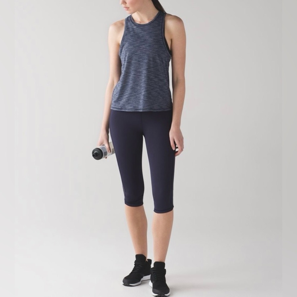 Lululemon Squad Goals Crop - Picture 1 of 16